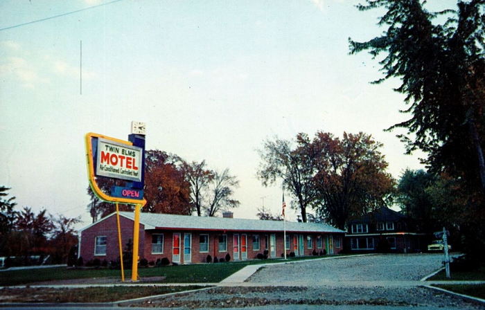 Twin Elms Motel - Vintage Post Card (newer photo)
